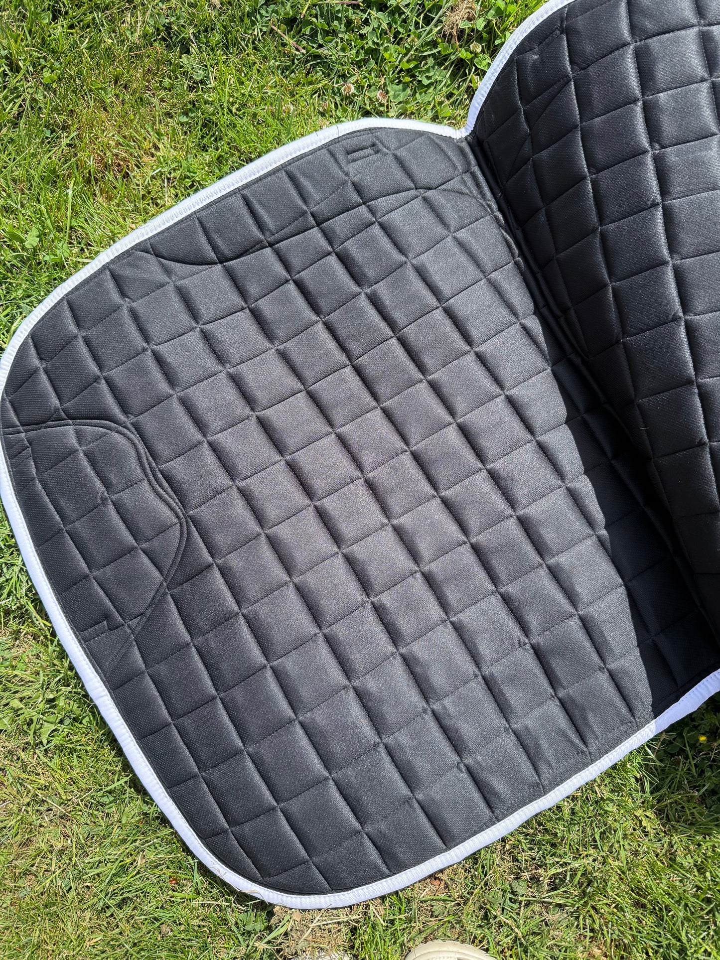 White Saddle Pad&Fly Veil