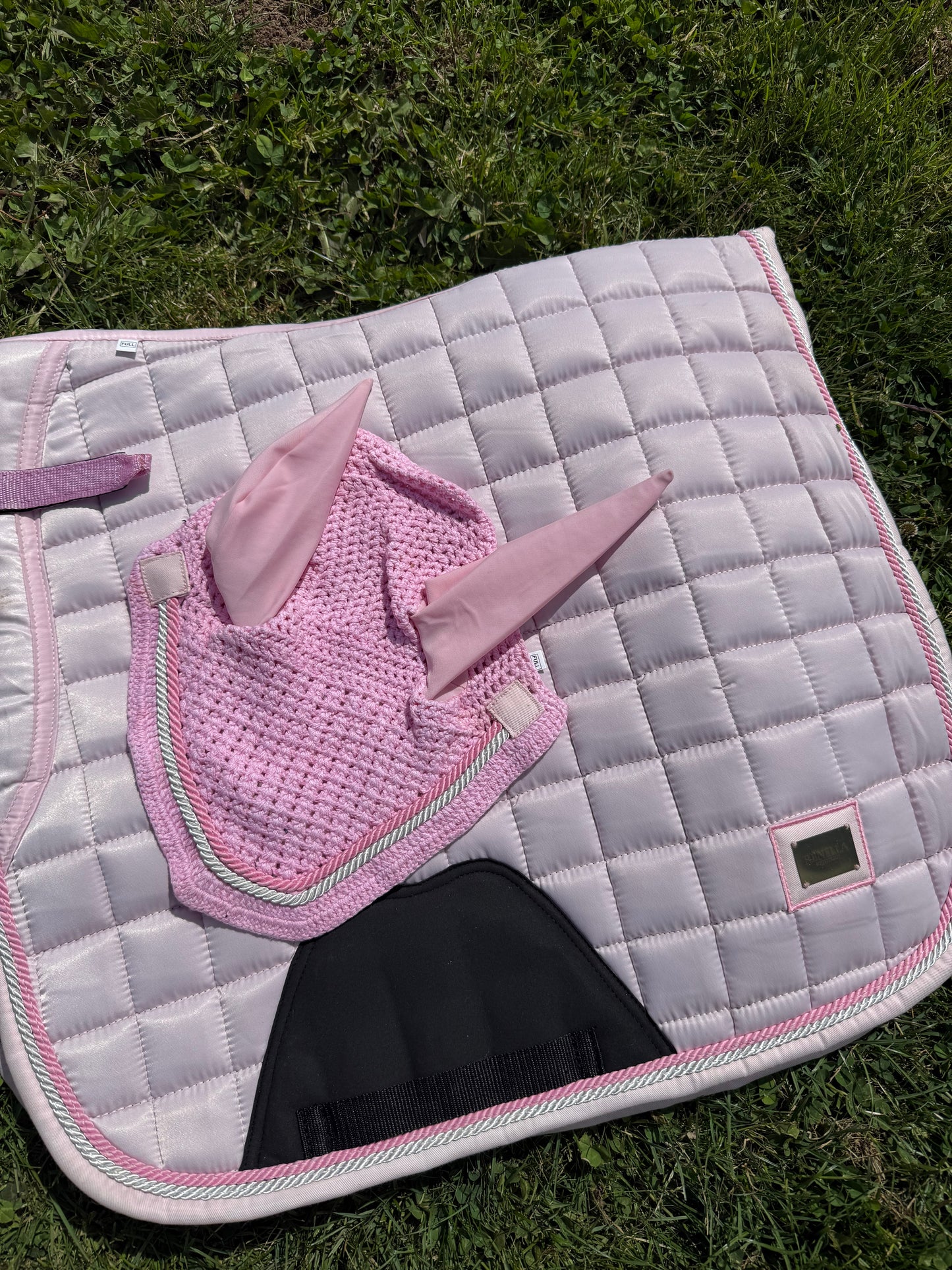 Pink Saddle Pad&Fly Veil