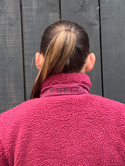 Teddy Fleece in Crimson